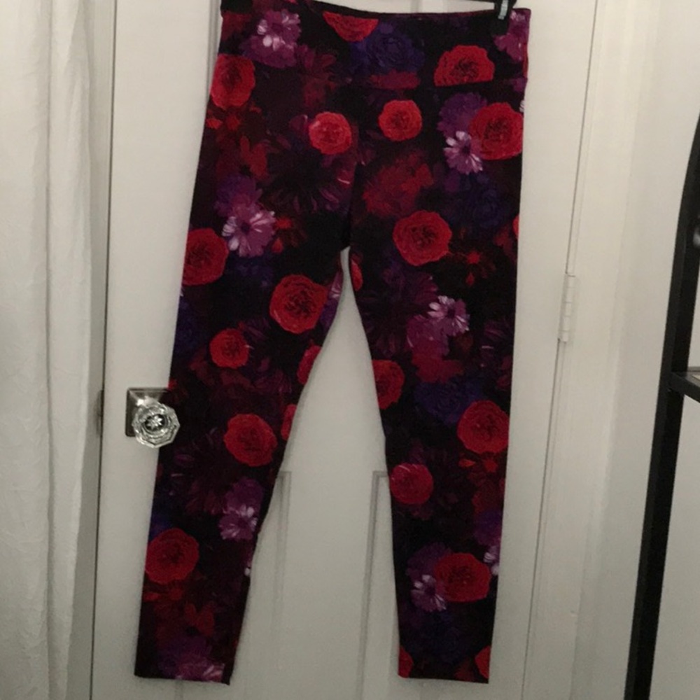 No Boundaries Bundle of 2 Pairs Leggings - Picture 7 of 9